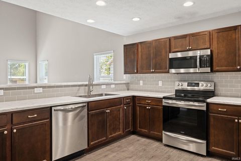 Tiny photo for 1125 Robin Court, Greentown, IN 46936 (MLS # 202528984)