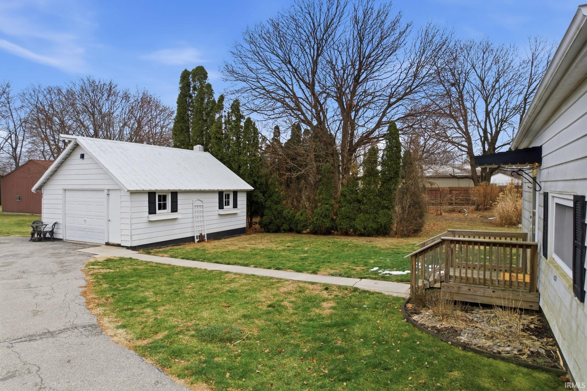 Mulberry, Indiana 46058, United States, 3 Bedrooms Bedrooms, ,3 BathroomsBathrooms,Residential,Active,255169