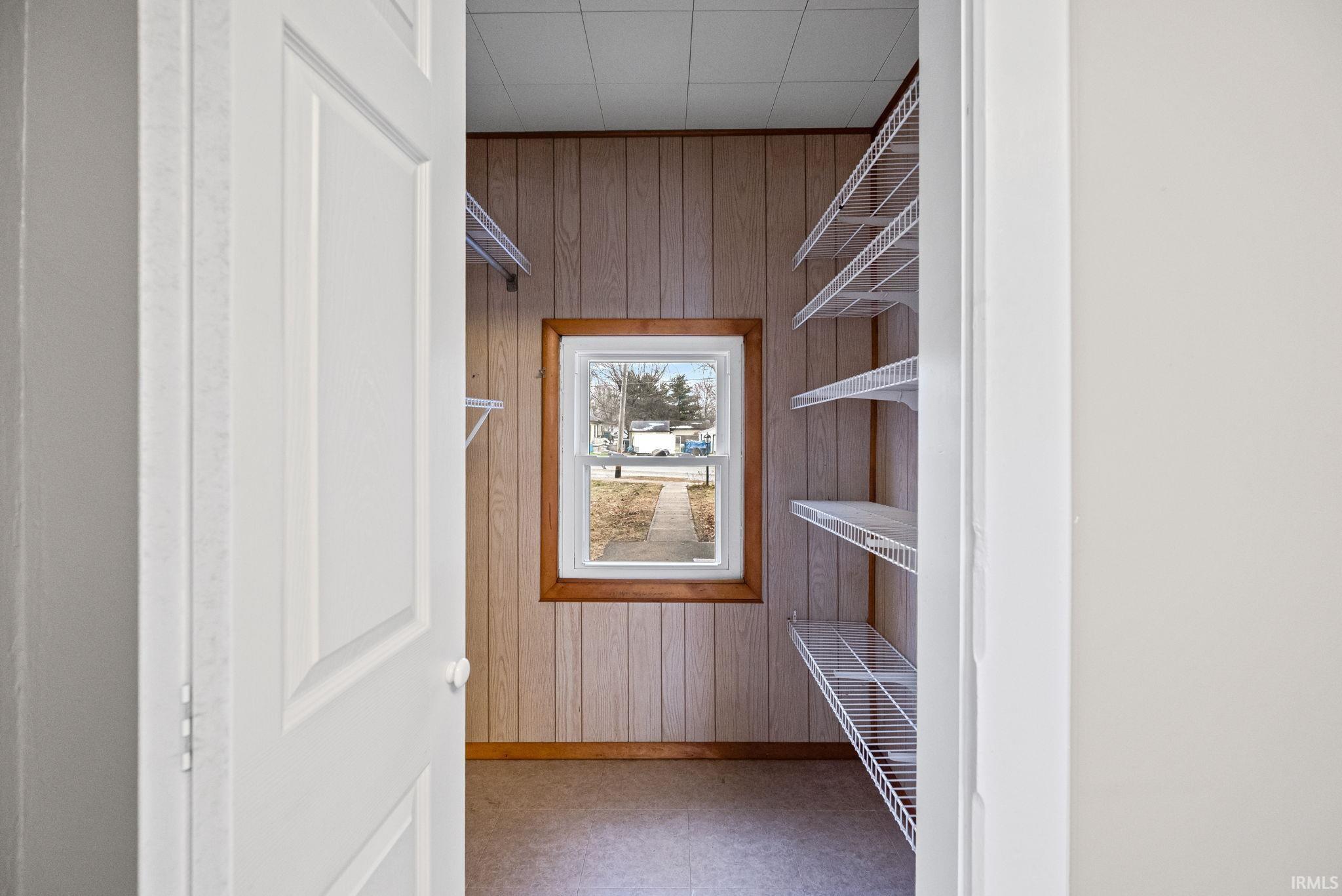 Mulberry, Indiana 46058, United States, 3 Bedrooms Bedrooms, ,3 BathroomsBathrooms,Residential,Active,255169