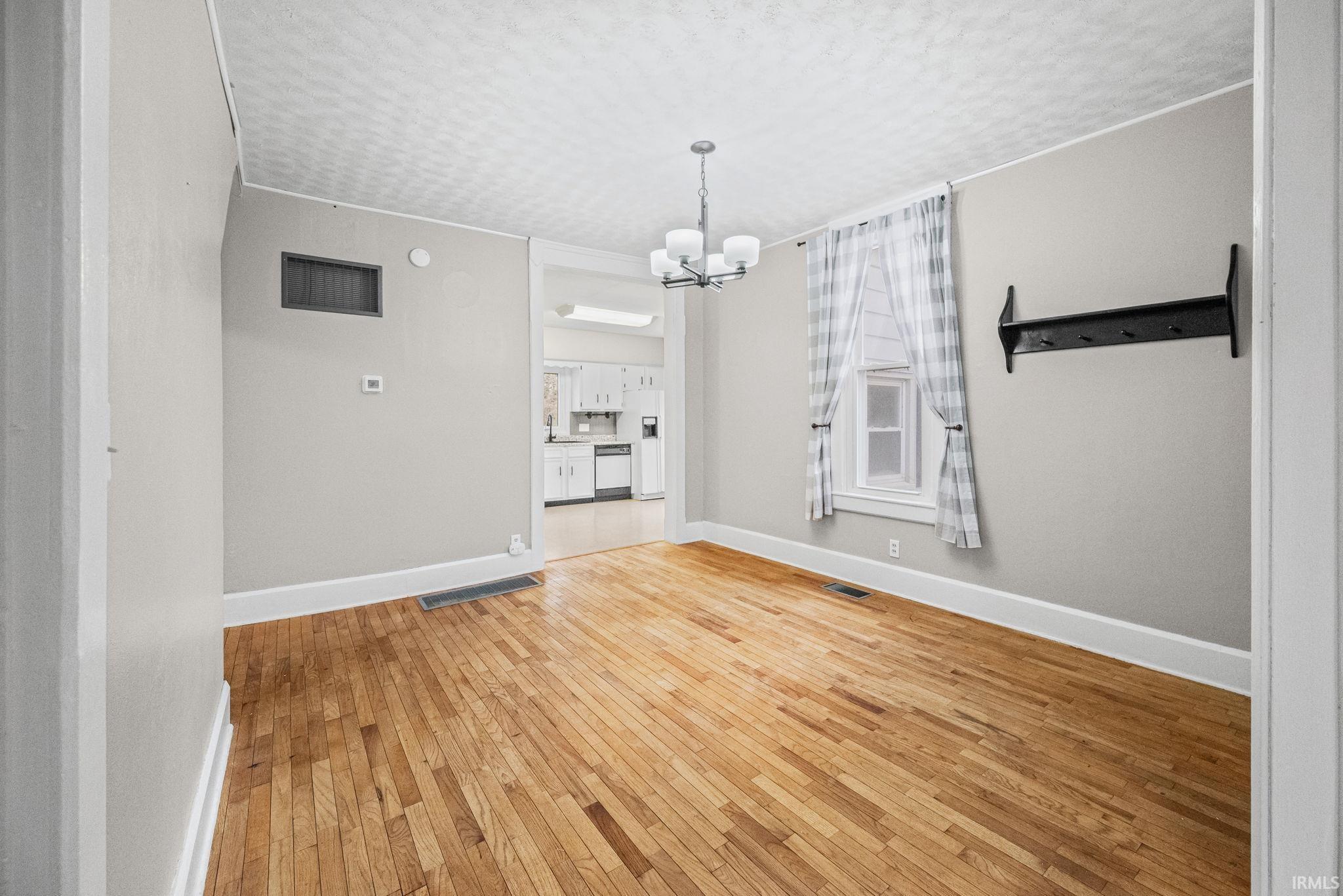 Mulberry, Indiana 46058, United States, 3 Bedrooms Bedrooms, ,3 BathroomsBathrooms,Residential,Active,255169