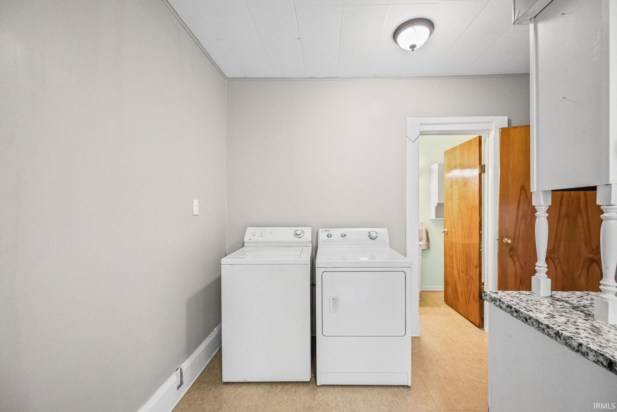 Mulberry, Indiana 46058, United States, 3 Bedrooms Bedrooms, ,3 BathroomsBathrooms,Residential,Active,255169