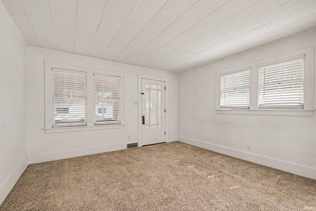 Photo of 1201 Magnolia Avenue, Elkhart, IN 46514 (MLS # 202641008)