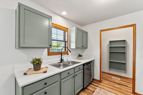 Tiny photo for 5334 Goldfinch Lane, Fort Wayne, IN 46818 (MLS # 202641934)