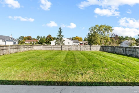 Tiny photo for 5334 Goldfinch Lane, Fort Wayne, IN 46818 (MLS # 202641934)