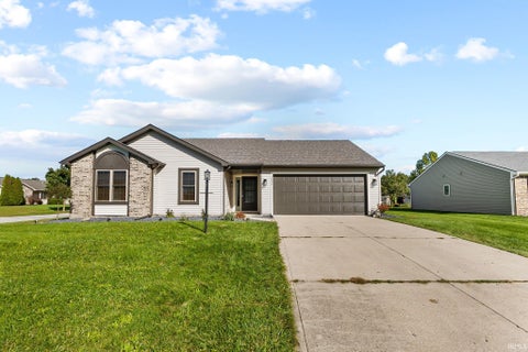 Tiny photo for 5334 Goldfinch Lane, Fort Wayne, IN 46818 (MLS # 202641934)