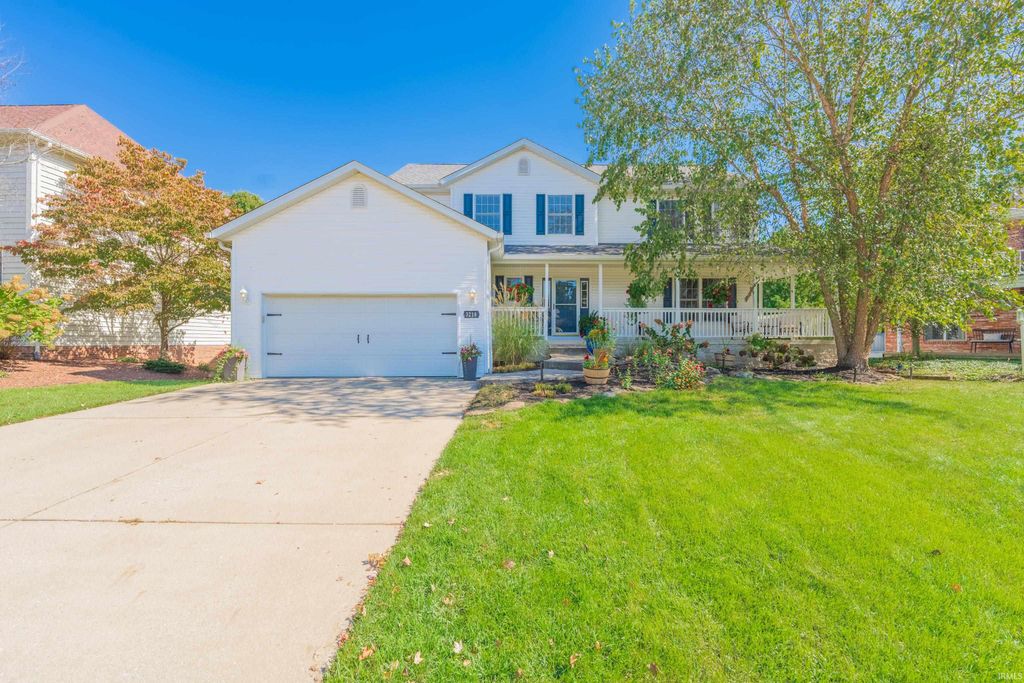 Photo of 3218 E Kensington Park Drive, Bloomington, IN 47401 (MLS # 202541151)