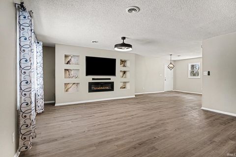 Tiny photo for 29868 County Road 118 Road, Elkhart, IN 46517 (MLS # 202618396)