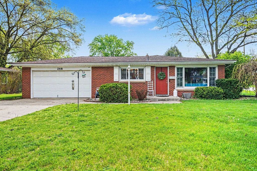 Photo of 248 Homan Avenue, Elkhart, IN 46516 (MLS # 202615954)