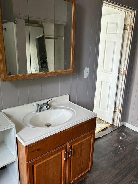 Tiny photo for 135 S Wabash Street, Peru, IN 46970 (MLS # 202638096)