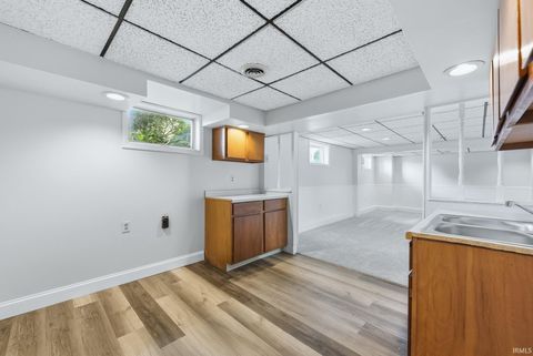 Tiny photo for 410 E 7th Street, Auburn, IN 46706 (MLS # 202618446)