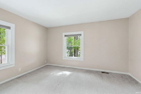 Tiny photo for 410 E 7th Street, Auburn, IN 46706 (MLS # 202618446)
