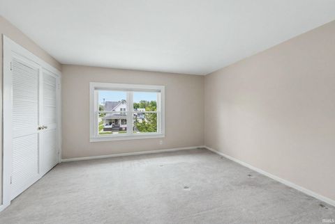 Tiny photo for 410 E 7th Street, Auburn, IN 46706 (MLS # 202618446)