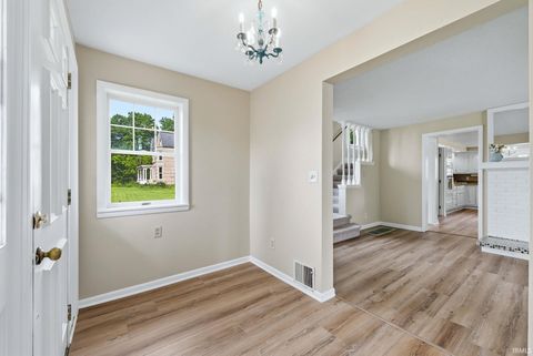 Tiny photo for 410 E 7th Street, Auburn, IN 46706 (MLS # 202618446)