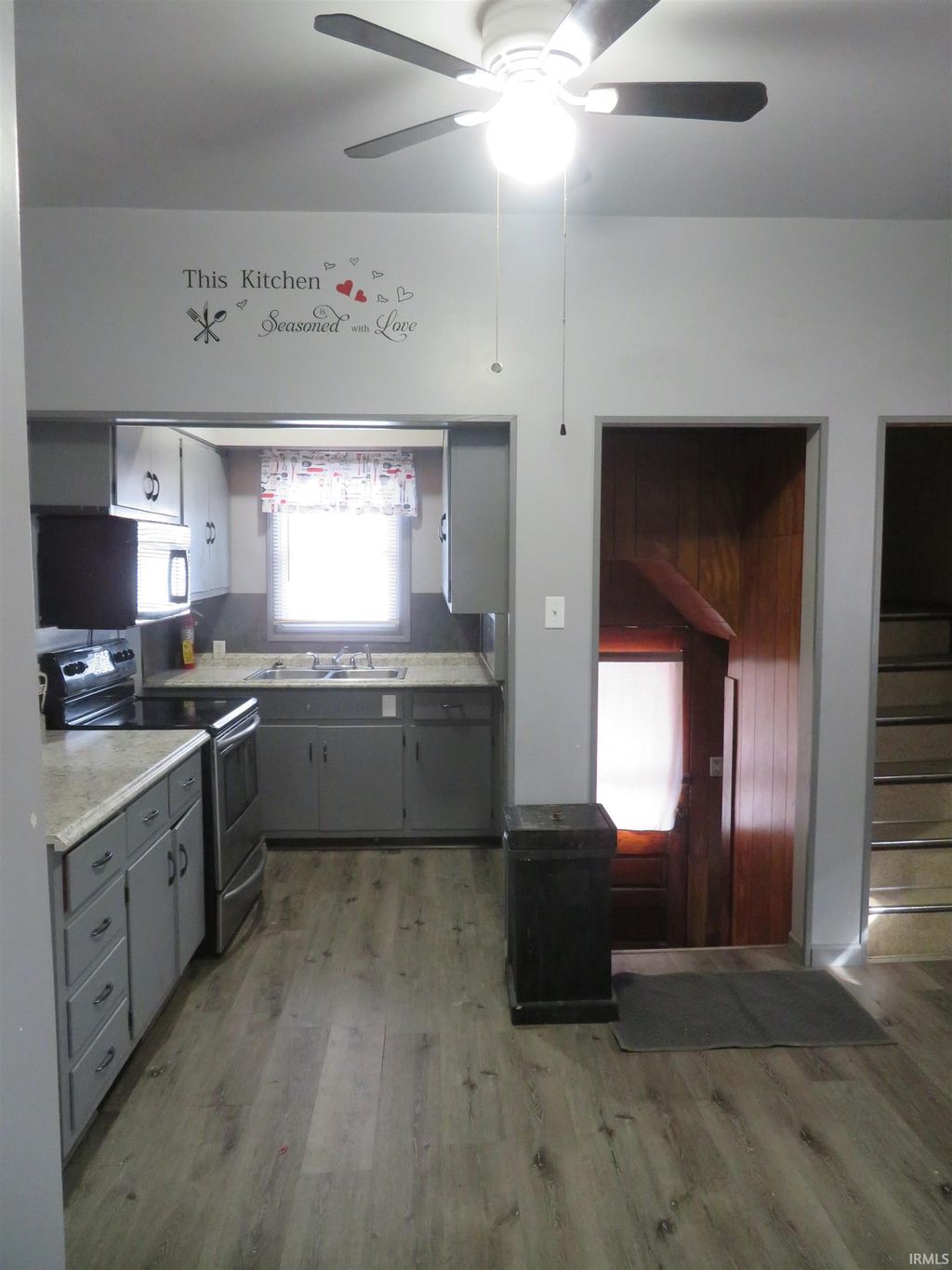 Photo of 2201 W Delaware Street, Evansville, IN 47712 (MLS # 202604419)