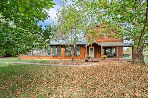 Photo of 11790 W 350 N, Flora, IN 46929 (MLS # 202539561)