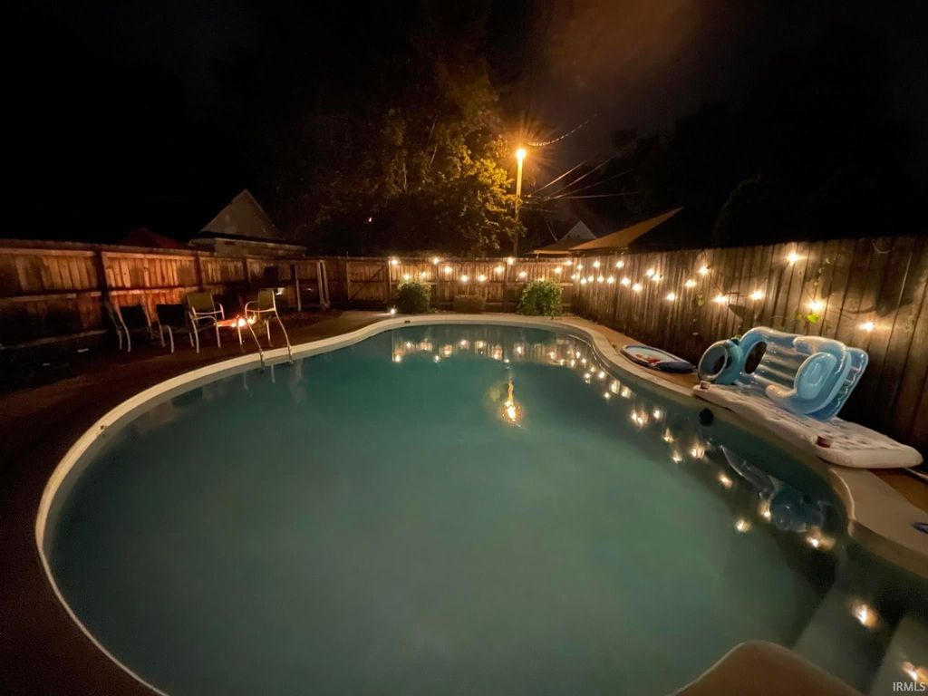 Photo of 1303 N Jefferson Street, Huntington, IN 46750 (MLS # 202602319)