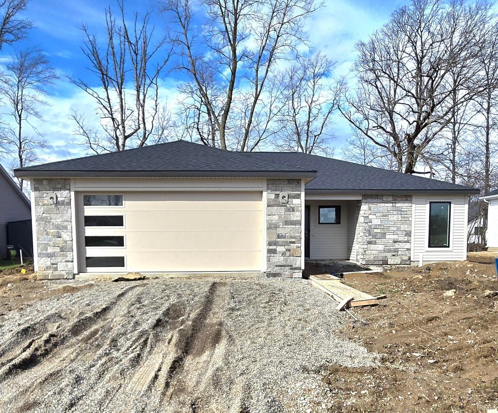 Photo of 628 S Cottonwood Court, Columbia City, IN 46725 (MLS # 202609289)