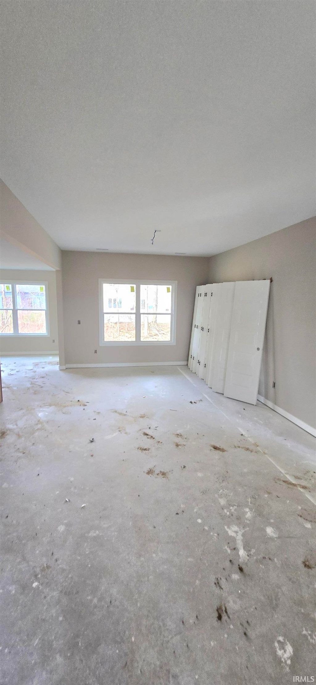 Photo of 628 S Cottonwood Court, Columbia City, IN 46725 (MLS # 202609289)