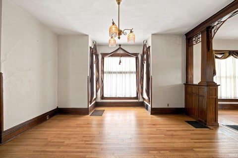 Tiny photo for 201 E Franklin Street, Delphi, IN 46923 (MLS # 202638072)