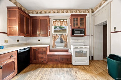 Tiny photo for 201 E Franklin Street, Delphi, IN 46923 (MLS # 202638072)