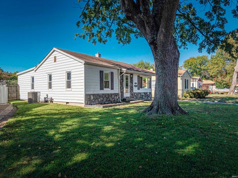 Tiny photo for 1501 S Ruston Avenue, Evansville, IN 47714 (MLS # 202643853)