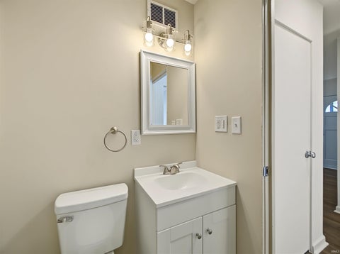 Tiny photo for 1501 S Ruston Avenue, Evansville, IN 47714 (MLS # 202643853)