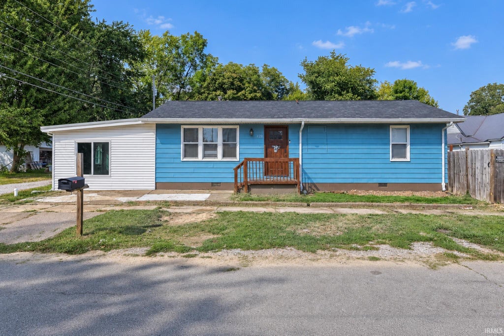 Photo of 420 E Mulberry Street, Princeton, IN 47670 (MLS # 202639128)