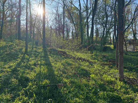 Tiny photo for 614 F Street St, Bedford, IN 47421 (MLS # 202612747)