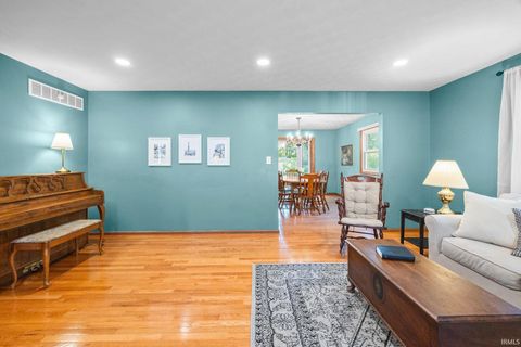 Tiny photo for 2325 Bennett Road, Lafayette, IN 47909 (MLS # 202626322)