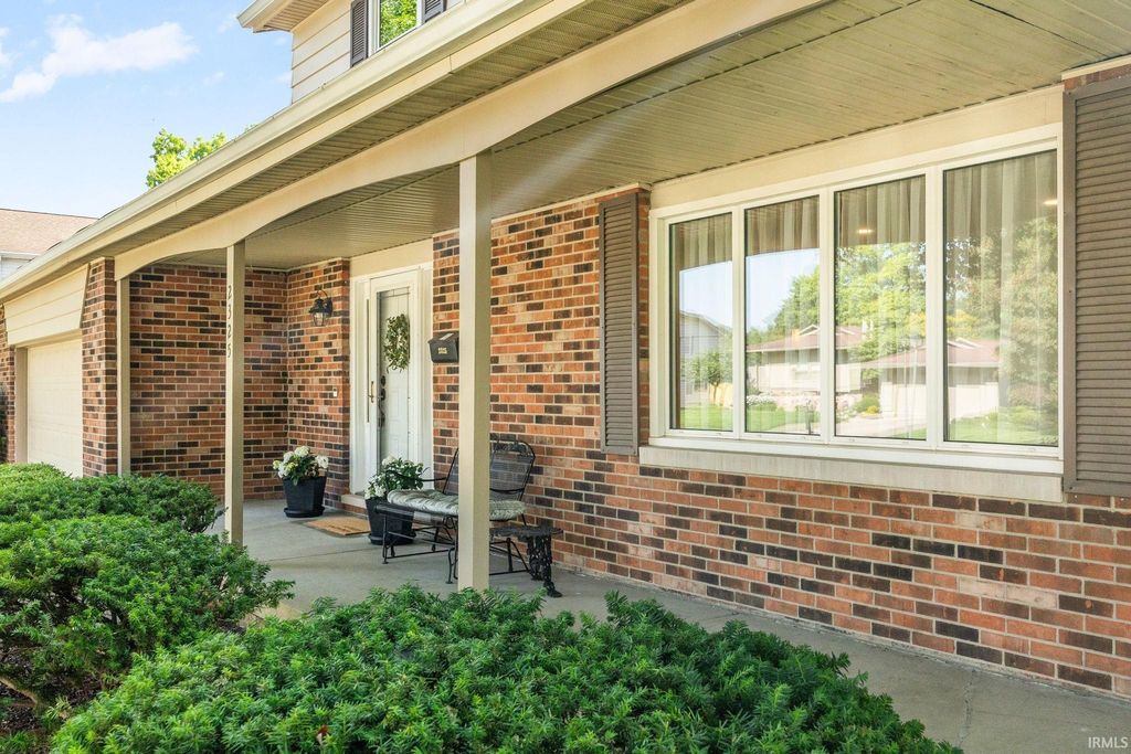 Photo of 2325 Bennett Road, Lafayette, IN 47909 (MLS # 202626322)