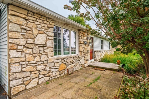 Tiny photo for 2900 S Andrews Road, Yorktown, IN 47396 (MLS # 202643788)
