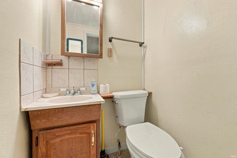 Tiny photo for 2900 S Andrews Road, Yorktown, IN 47396 (MLS # 202643788)