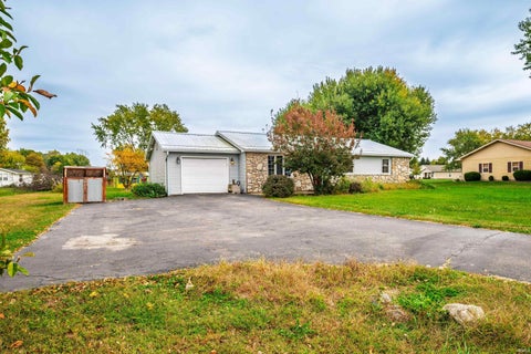 Tiny photo for 2900 S Andrews Road, Yorktown, IN 47396 (MLS # 202643788)