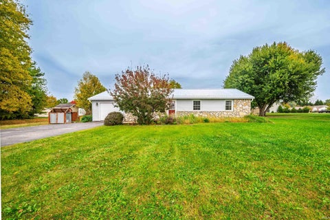 Photo of 2900 S Andrews Road, Yorktown, IN 47396 (MLS # 202643788)