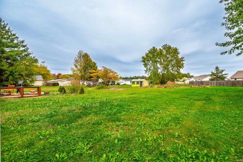 Tiny photo for 2900 S Andrews Road, Yorktown, IN 47396 (MLS # 202643788)