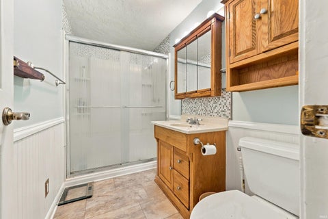 Tiny photo for 2900 S Andrews Road, Yorktown, IN 47396 (MLS # 202643788)