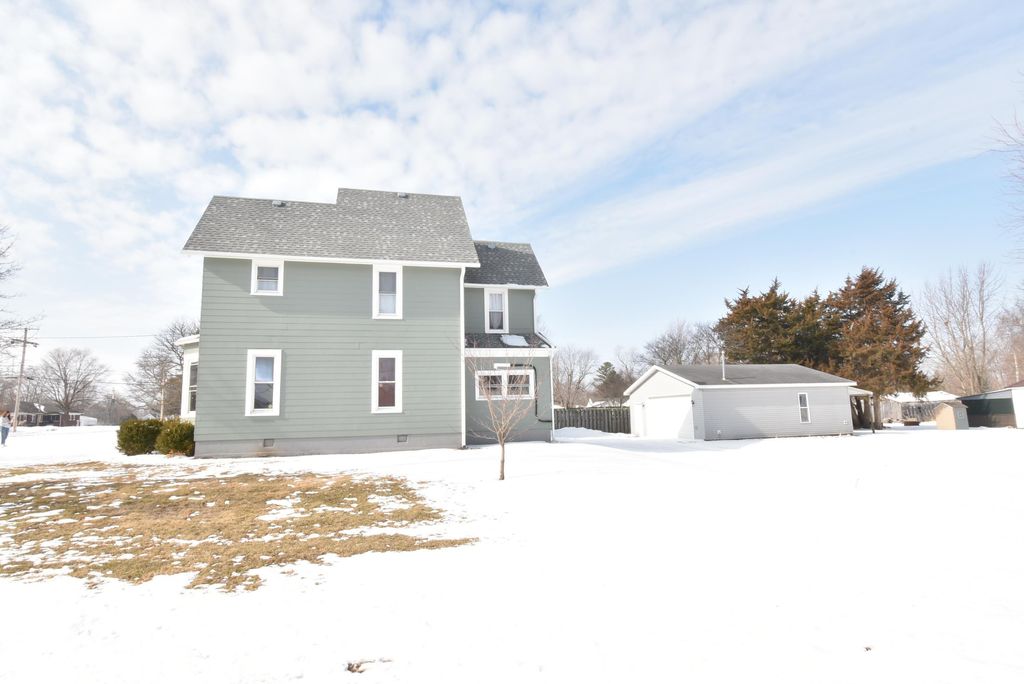 Photo of 307 E 4th Street, Earl Park, IN 47942 (MLS # 202603831)