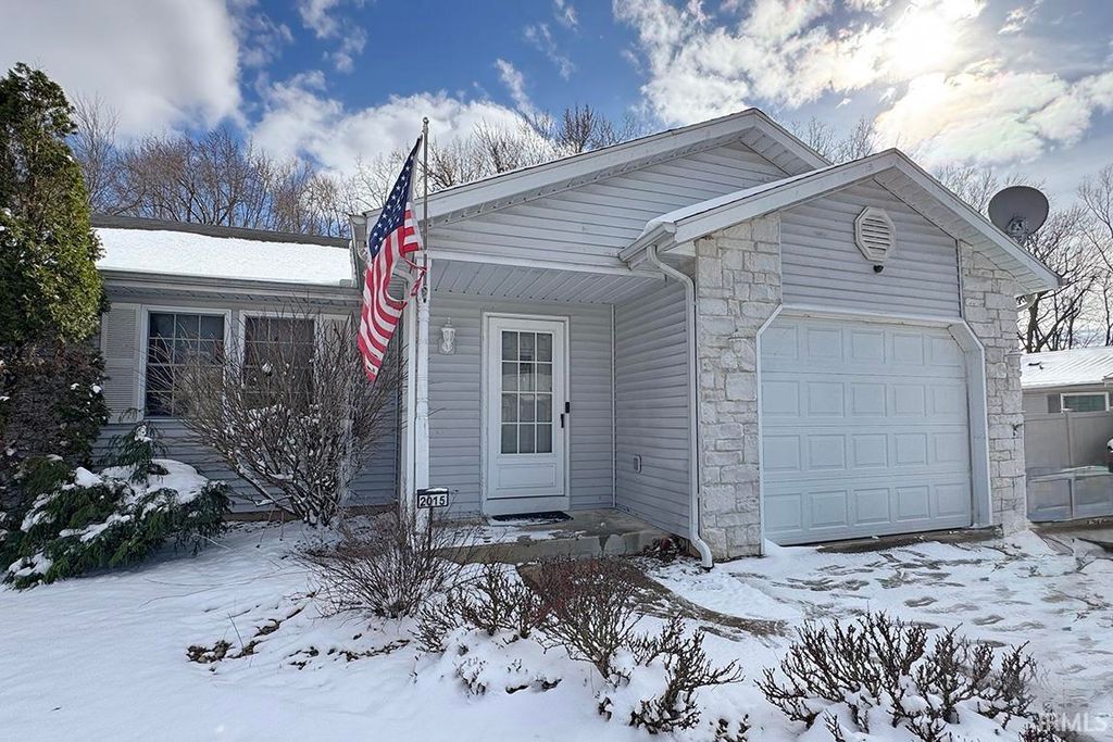 Photo of 2015 Autumn Ridge Lane, Elkhart, IN 46514 (MLS # 202608817)