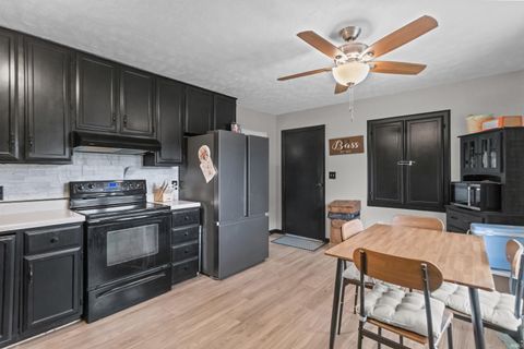 Tiny photo for 3108 Darwin Lane, Kokomo, IN 46902 (MLS # 202620625)