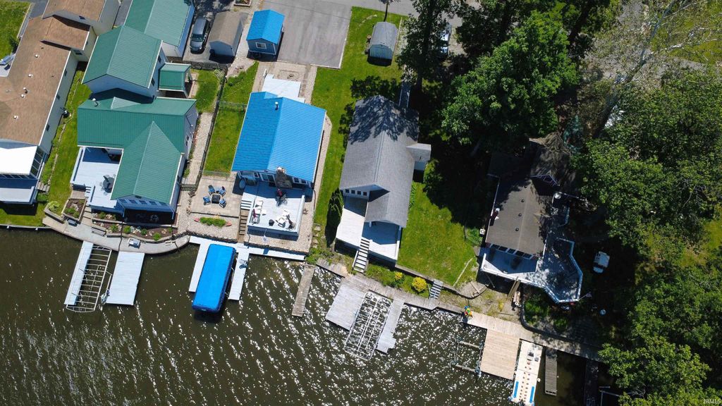 Photo of 5129 E Shady Point Drive, Monticello, IN 47960 (MLS # 202619694)