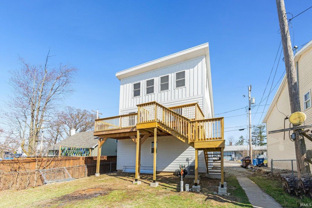 Photo of 2660 E Beech Avenue, Columbia City, IN 46725 (MLS # 202548291)