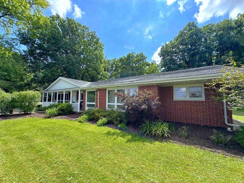Tiny photo for 6278 E Woodhaven Court, Monticello, IN 47960 (MLS # 202635593)