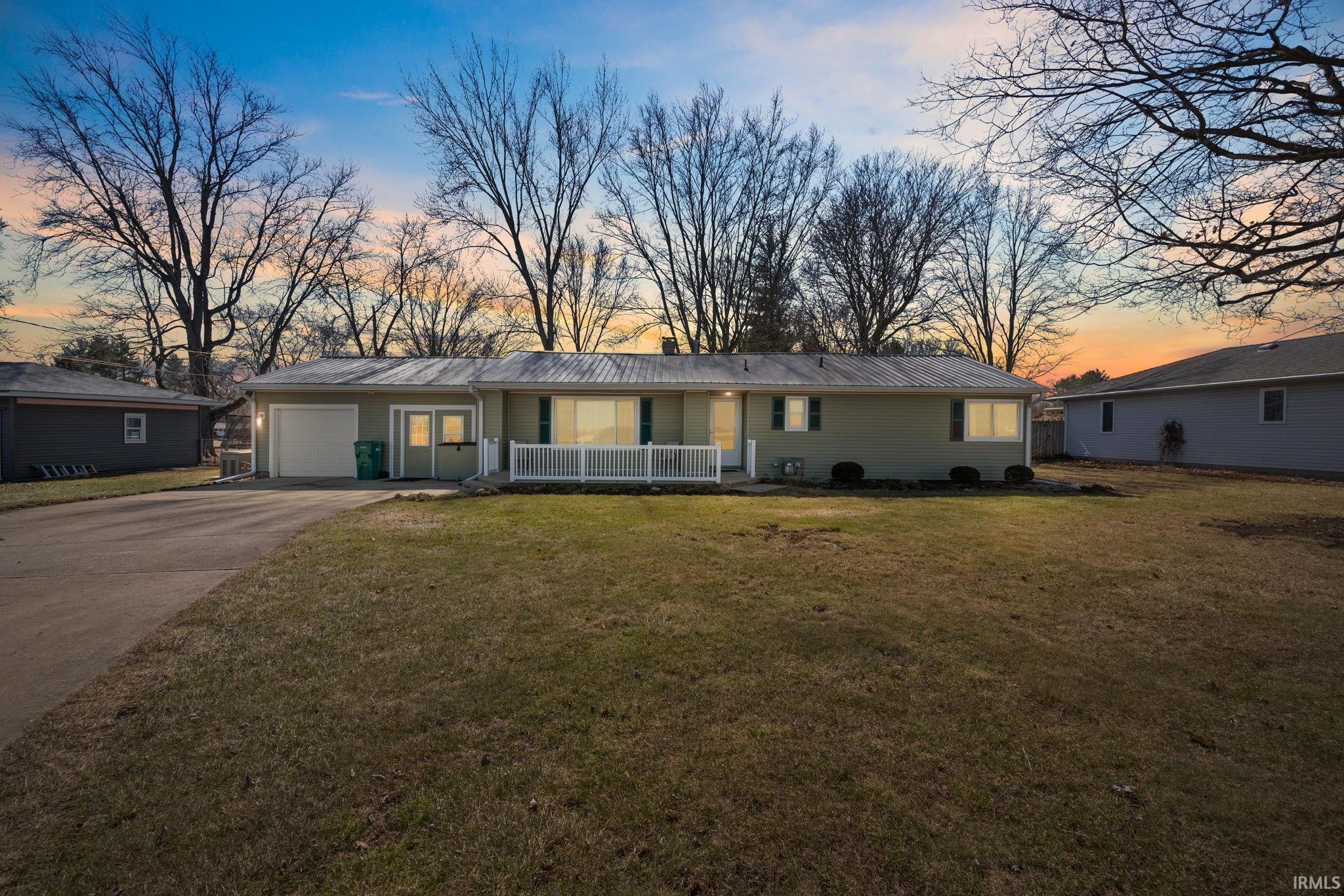 Frankfort, Indiana 46041, United States, 5 Bedrooms Bedrooms, ,2 BathroomsBathrooms,Residential,Pending,86566