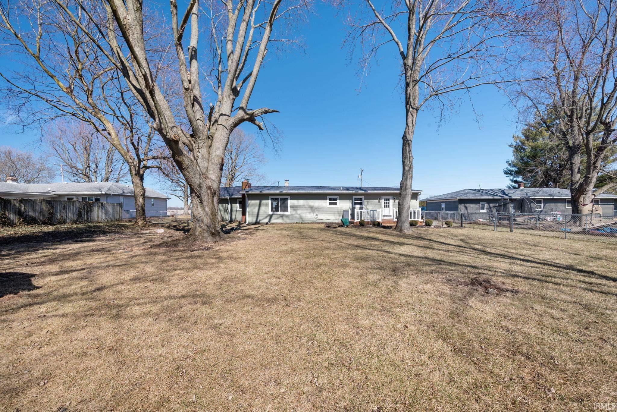 Frankfort, Indiana 46041, United States, 5 Bedrooms Bedrooms, ,2 BathroomsBathrooms,Residential,Pending,86566