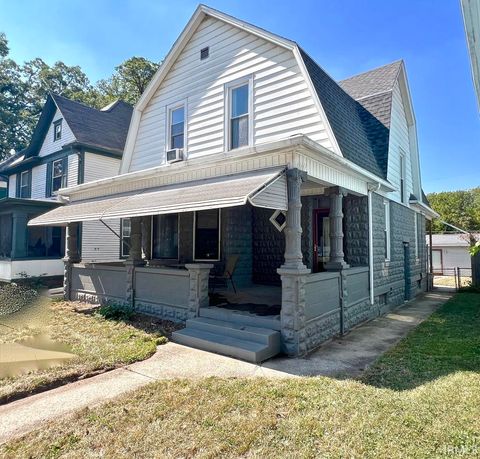 Photo of 3224 Broadway, Fort Wayne, IN 46807 (MLS # 202537963)