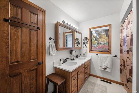 Tiny photo for 574 S Meadow Lane East Drive, Frankfort, IN 46041 (MLS # 202545494)