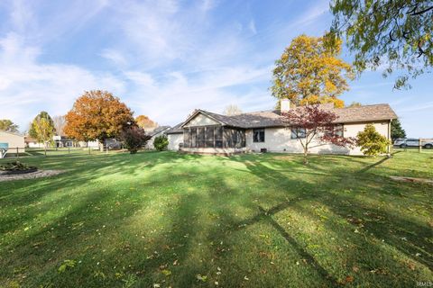 Tiny photo for 574 S Meadow Lane East Drive, Frankfort, IN 46041 (MLS # 202545494)