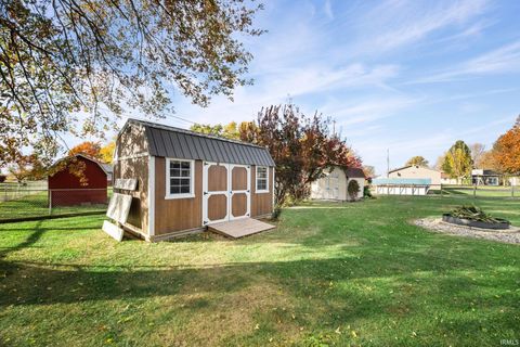 Tiny photo for 574 S Meadow Lane East Drive, Frankfort, IN 46041 (MLS # 202545494)