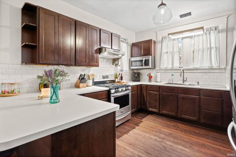 Tiny photo for 1400 Adams Street, Lafayette, IN 47905 (MLS # 202612793)