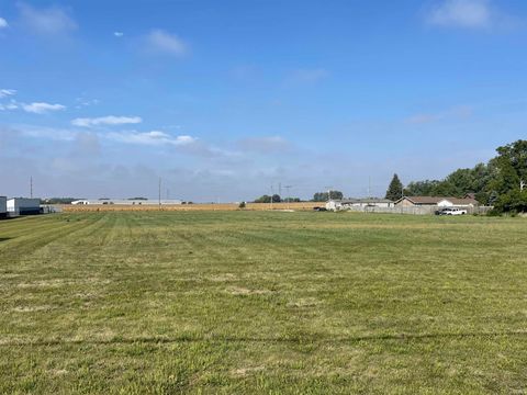 Tiny photo for N Washington Street, Kokomo, IN 46901 (MLS # 202538516)
